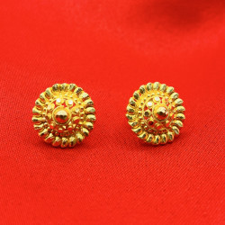GOLD DESIGN EARRING