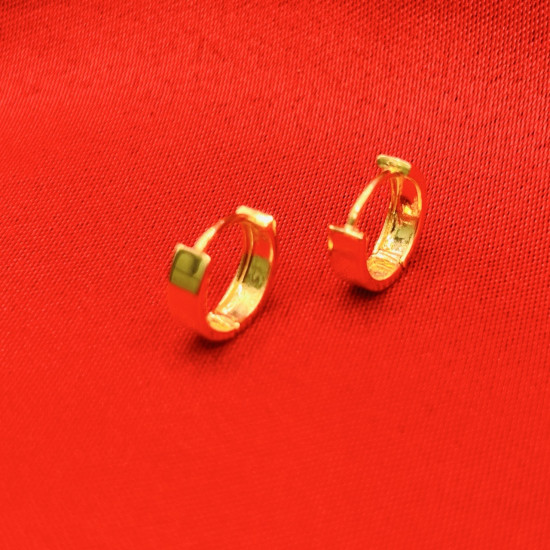 CLIP TYPE EARRING