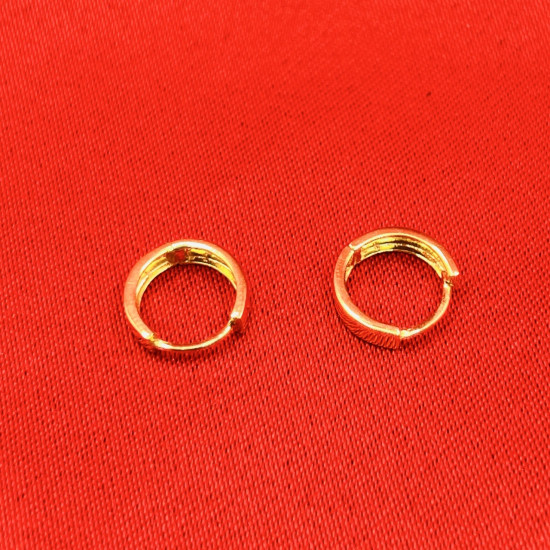 CLIP TYPE EARRING