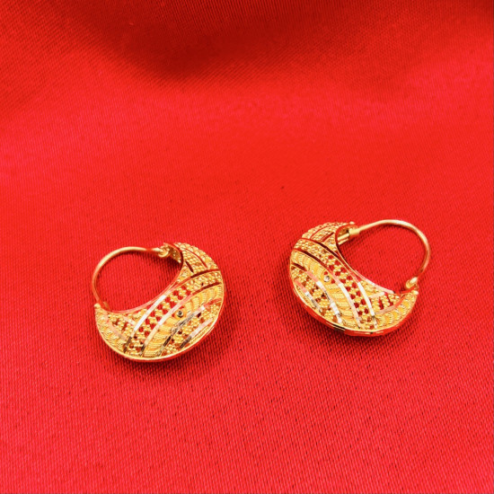 FANCY EARRING