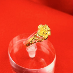 FANCY GOLD RING