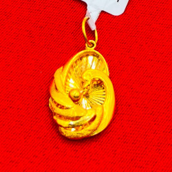BOMBAY DESIGN LOCKET  ( FREE WORKMANSHIP )
