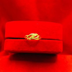 FANCY GOLD RING