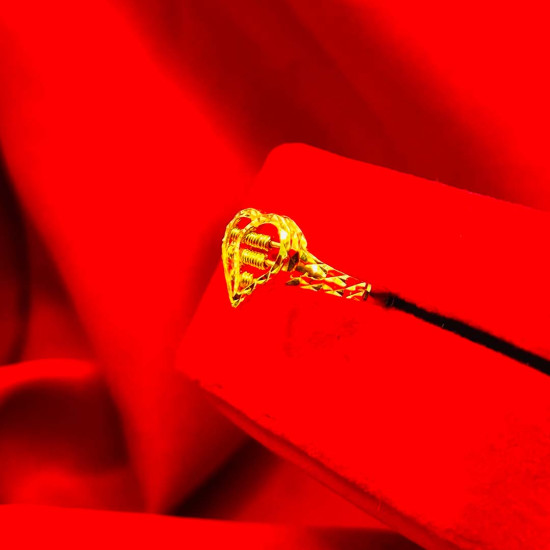 FANCY GOLD RING FANCY GOLD RING