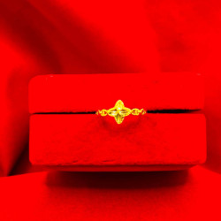 FANCY GOLD RING