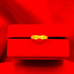 FANCY GOLD RING