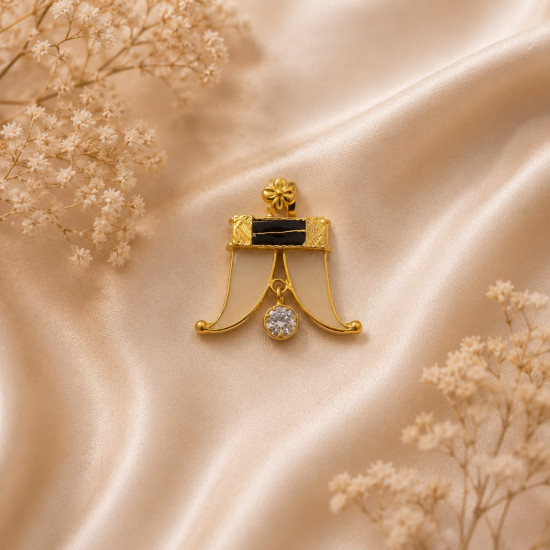 TIGER CLAW LOCKET