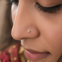 LOVE STONE NOSE PIN ( 9K )
