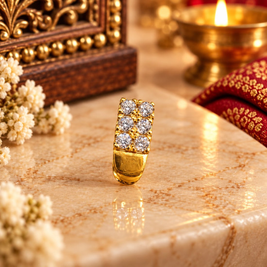  FANCY NOSE PIN ( 9K )