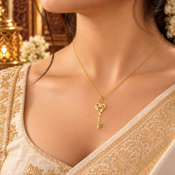 LOVE 21ST LOCKET