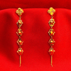 Clover Gold Dangling Earring